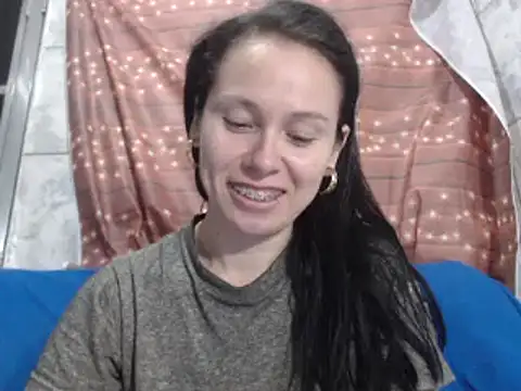 Venusluxodomme online show from 09-20-25, 11:39