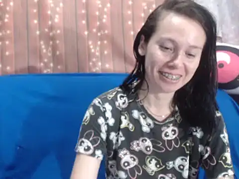 Venusluxodomme online show from 02-16-26, 03:24