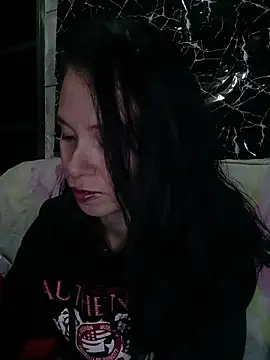 Snapshot of Venusluxodomme chatting on 06-12-26, 04:44 Venusluxodomme online show from 06-12-26, 04:44