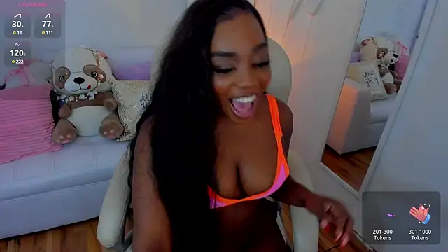 Snapshot of zobe_love chatting on 02-07-25, 09:48 zobe love online show from 02-07-25, 09:48