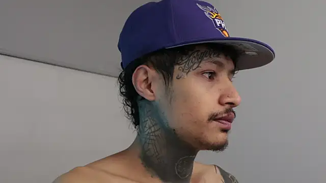 trieone online show from 02-25-25, 10:58