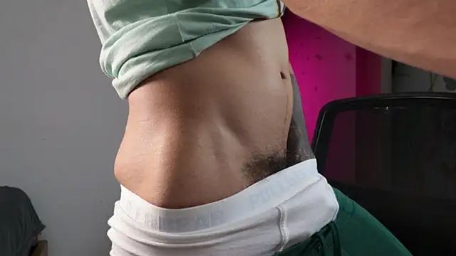 trieone online show from 04-15-26, 02:40