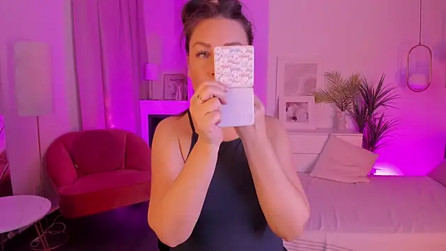 MilenaMellow online show from 12-02-25, 08:48