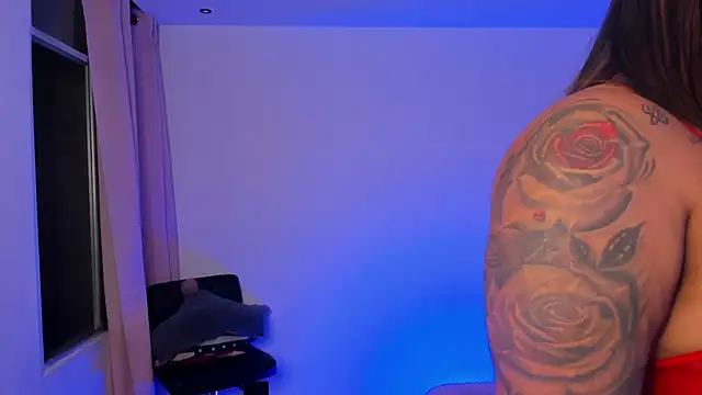 Snapshot of Victoria14_ chatting on 12-28-24, 01:29 Victoria14 online show from 12-28-24, 01:29