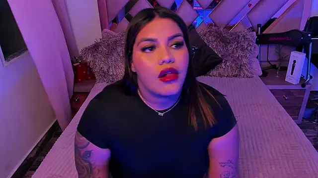 Snapshot of Victoria14_ chatting on 02-23-25, 11:14 Victoria14 online show from 02-23-25, 11:14