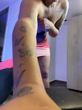 Snapshot of Victoria14_ chatting on 10-08-25, 08:06 Victoria14 online show from 10-08-25, 08:06