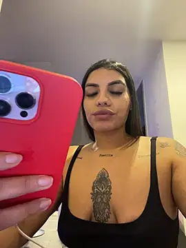 Snapshot of Victoria14_ chatting on 10-23-25, 02:22 Victoria14 online show from 10-23-25, 02:22