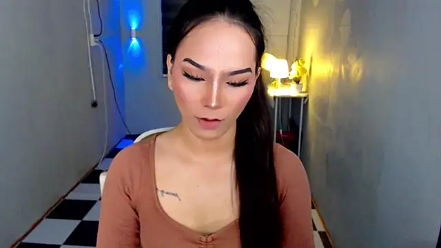 Snapshot of urnaughtydolly69 chatting on 05-16-26, 11:53 urnaughtydolly69 online show from 05-16-26, 11:53
