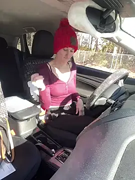 Snapshot of lolabunny9 chatting on 01-17-25, 04:57 lolabunny9 online show from 01-17-25, 04:57