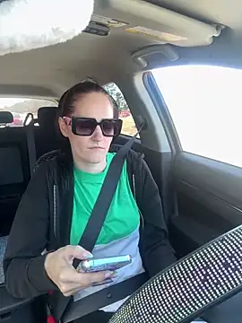 Snapshot of lolabunny9 chatting on 03-06-25, 03:56 lolabunny9 online show from 03-06-25, 03:56