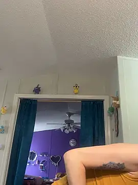 Snapshot of lolabunny9 chatting on 03-16-25, 02:00 lolabunny9 online show from 03-16-25, 02:00