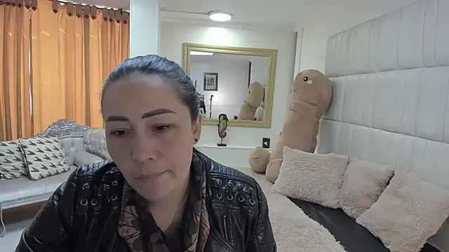 gaby trent online show from 12-16-25, 02:55