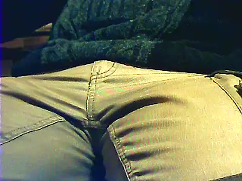 Snapshot of kalinixta chatting on 02-11-25, 07:48 kalinixta online show from 02-11-25, 07:48