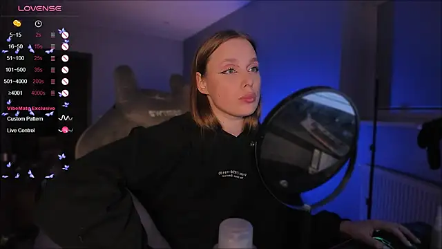 Snapshot of Rachel_Ro chatting on 12-09-24, 10:52 Rachel Ro online show from 12-09-24, 10:52