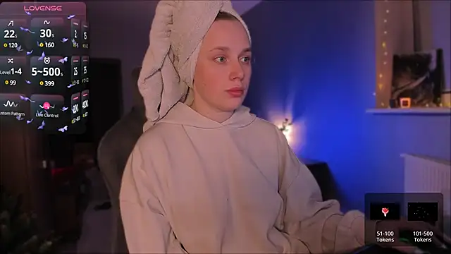 Snapshot of Rachel_Ro chatting on 12-10-24, 07:54 Rachel Ro online show from 12-10-24, 07:54