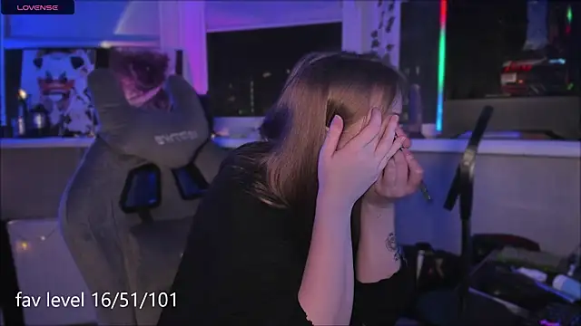 Snapshot of Rachel_Ro chatting on 10-25-25, 03:51 Rachel Ro online show from 10-25-25, 03:51