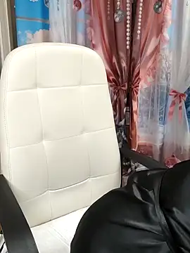 Mika Passion online show from 04-10-26, 06:40