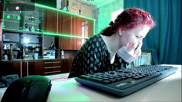 Snapshot of pa1e_pr1ncess chatting on 02-09-25, 06:11 pa1e pr1ncess online show from 02-09-25, 06:11