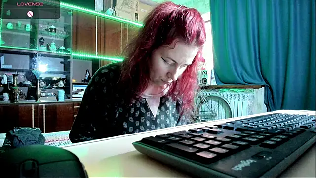 Snapshot of pa1e_pr1ncess chatting on 02-15-25, 06:33 pa1e pr1ncess online show from 02-15-25, 06:33