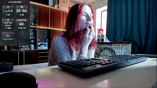 Snapshot of pa1e_pr1ncess chatting on 02-25-25, 07:42 pa1e pr1ncess online show from 02-25-25, 07:42