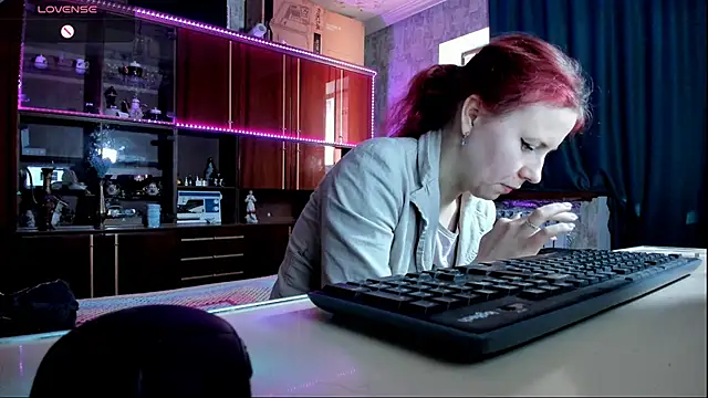 Snapshot of pa1e_pr1ncess chatting on 03-05-25, 11:38 pa1e pr1ncess online show from 03-05-25, 11:38