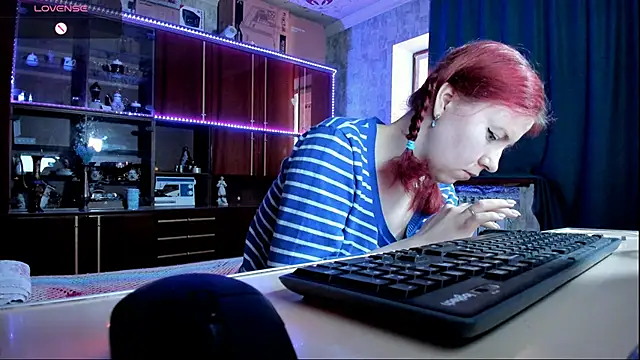 Snapshot of pa1e_pr1ncess chatting on 03-09-25, 06:39 pa1e pr1ncess online show from 03-09-25, 06:39