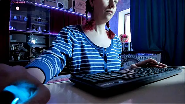 Snapshot of pa1e_pr1ncess chatting on 03-09-25, 09:46 pa1e pr1ncess online show from 03-09-25, 09:46