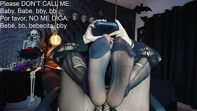 Snapshot of AlexHoe_ chatting on 07-16-26, 06:25 AlexHoe online show from 07-16-26, 06:25