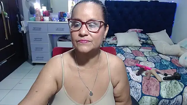 pervert mommy  online show from 06-04-26, 09:48