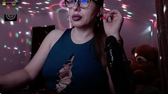 Snapshot of SonyaDevon chatting on 01-30-25, 04:06 SonyaDevon online show from 01-30-25, 04:06