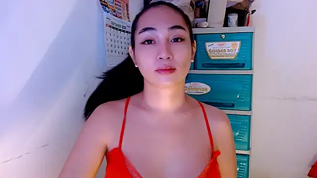 Snapshot of SweetLilly_18 chatting on 09-17-25, 02:08 SweetLilly 18 online show from 09-17-25, 02:08