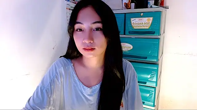 Snapshot of SweetLilly_18 chatting on 09-18-25, 03:36 SweetLilly 18 online show from 09-18-25, 03:36