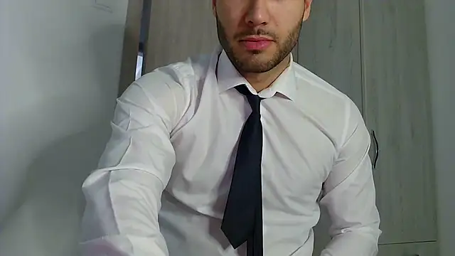 Justynn1 online show from 02-20-25, 06:06