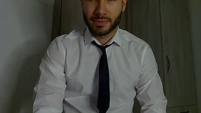 Justynn1 online show from 11-23-25, 05:29