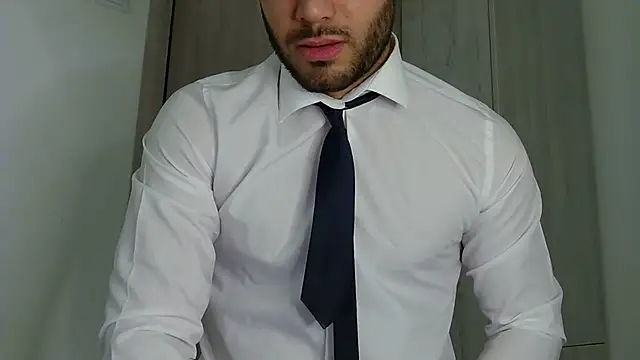 Justynn1 online show from 04-12-26, 11:26