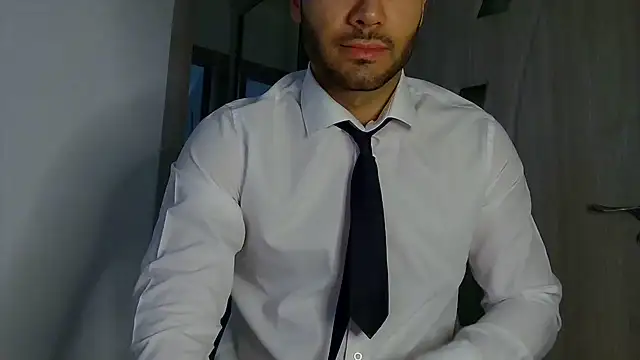 Snapshot of Justynn1 chatting on 05-29-26, 02:53 Justynn1 online show from 05-29-26, 02:53