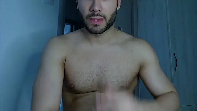 Snapshot of Justynn1 chatting on 06-12-26, 04:55 Justynn1 online show from 06-12-26, 04:55