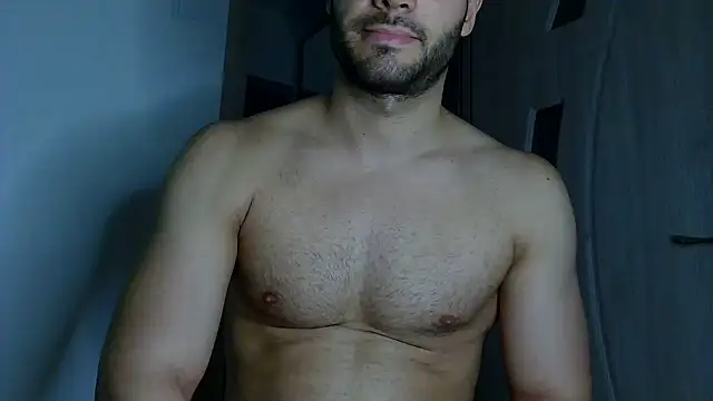 Snapshot of Justynn1 chatting on 07-07-26, 08:46 Justynn1 online show from 07-07-26, 08:46