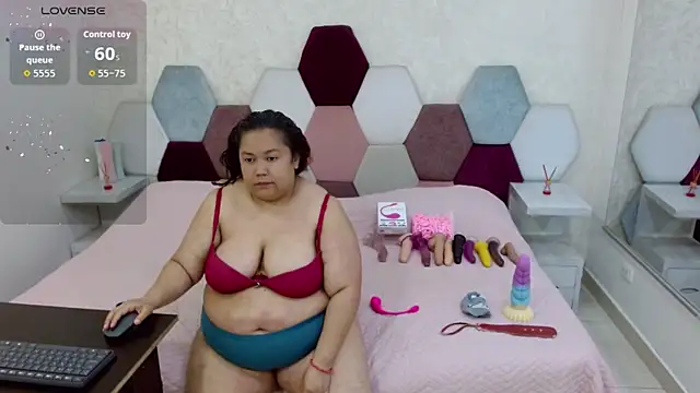 angel blue online show from 10-28-25, 02:09