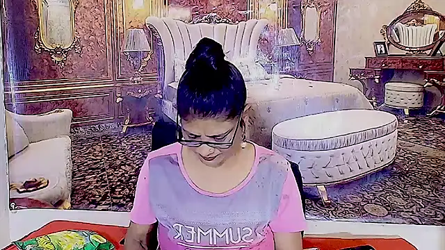 IndianAllure online show from 02-26-26, 05:39