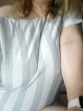 Elza01 online show from 02-15-26, 07:27