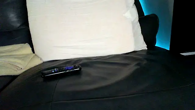 Snapshot of eurodiznee chatting on 05-01-26, 07:51 eurodiznee online show from 05-01-26, 07:51