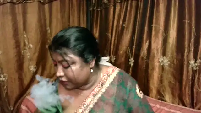 Snapshot of indianmermaid chatting on 03-18-25, 04:47 indianmermaid online show from 03-18-25, 04:47