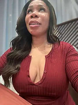 Snapshot of Belle___ chatting on 02-09-25, 05:01 Belle online show from 02-09-25, 05:01