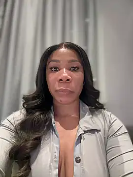 Snapshot of Belle___ chatting on 02-22-25, 11:46 Belle online show from 02-22-25, 11:46