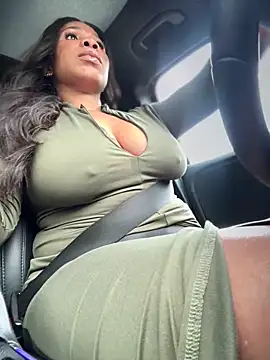 Snapshot of Belle___ chatting on 03-15-25, 09:38 Belle online show from 03-15-25, 09:38