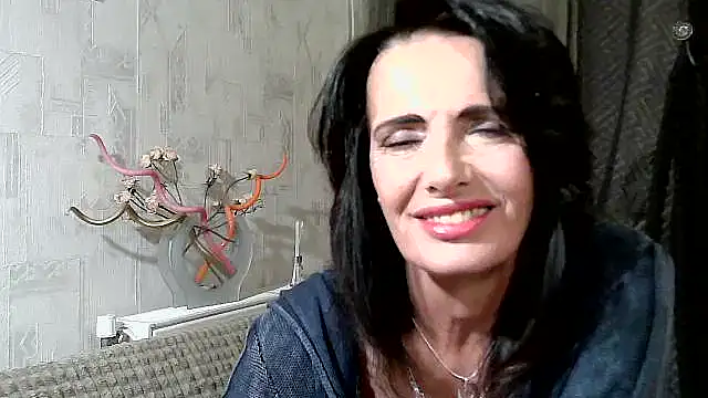 Snapshot of DreamMarianna chatting on 09-27-25, 08:58 DreamMarianna online show from 09-27-25, 08:58