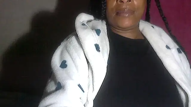 Snapshot of Choco-Coco10 chatting on 09-27-25, 11:10 Choco-Coco10 online show from 09-27-25, 11:10