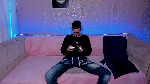 Shyfantasies online show from 09-18-25, 10:12