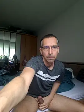 Geiler-boy313 online show from 04-19-26, 09:41